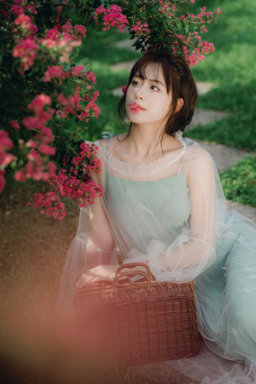 唯美小清新仙气飘飘美女写真图片